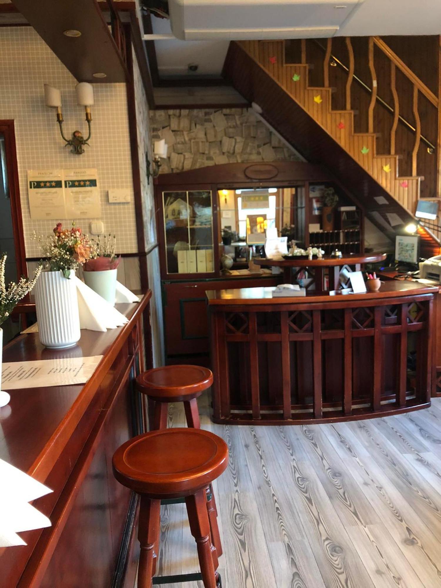 Kenguru Panzio Hotel ฮูดเมโซวาชาร์เฮย์ ภายนอก รูปภาพ